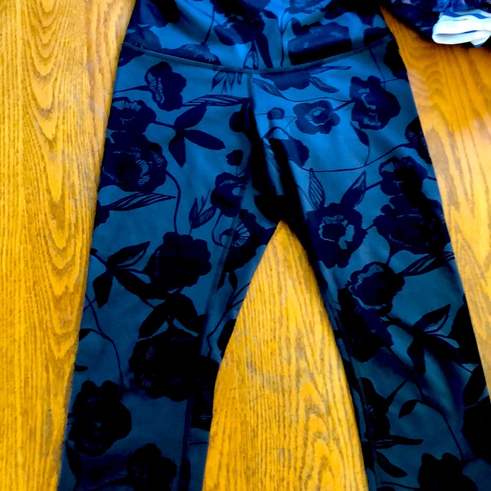 Wunder Unders beautiful black floral pattern